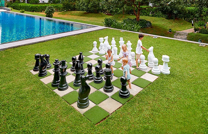 havelock-city-garden-chess-Havelock City luxury apartments for sale in colombo sri lanka